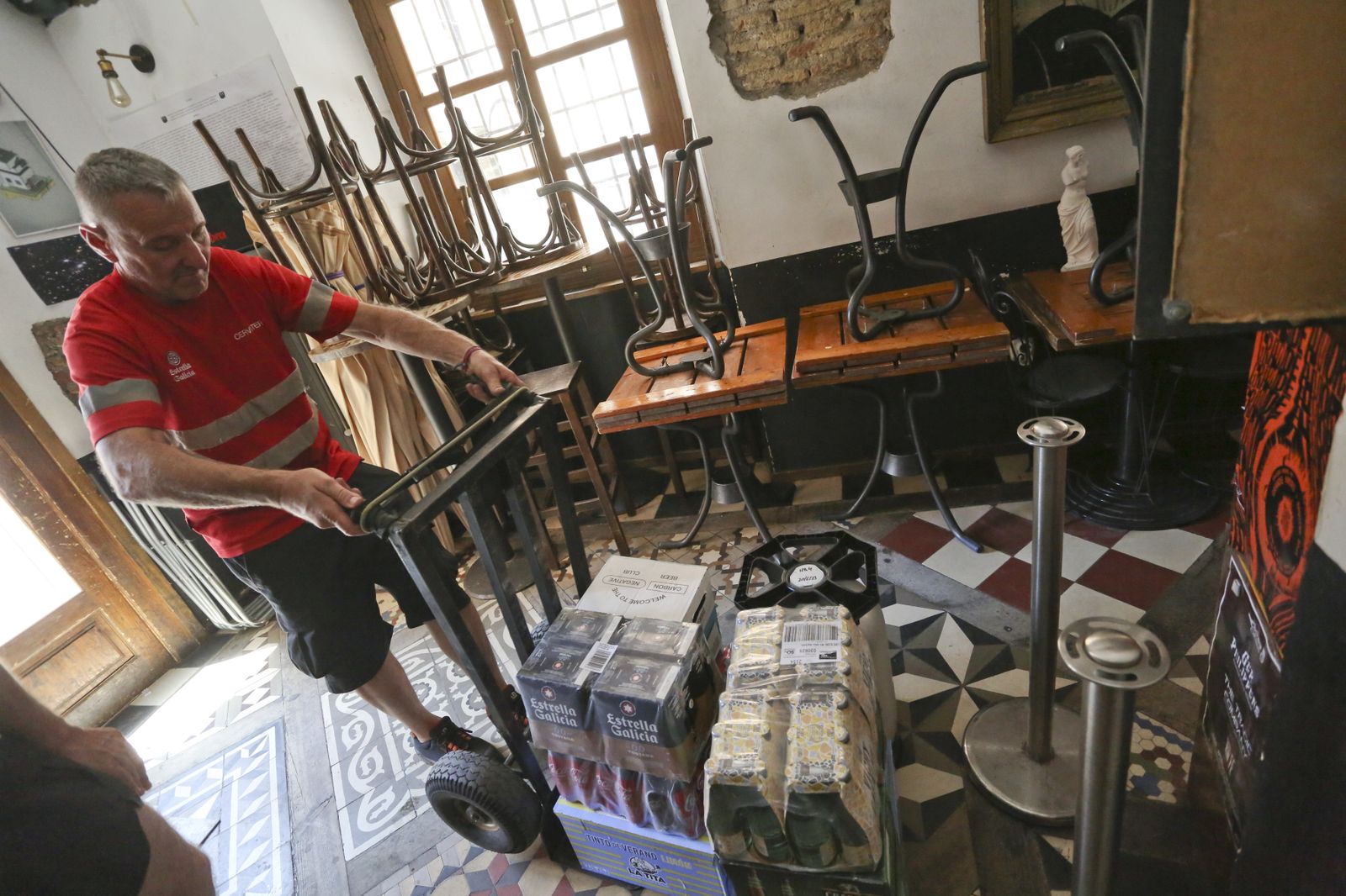 Así avanza el montaje de la Feria de Málaga a poco más de una semana de su inicio (fotos)