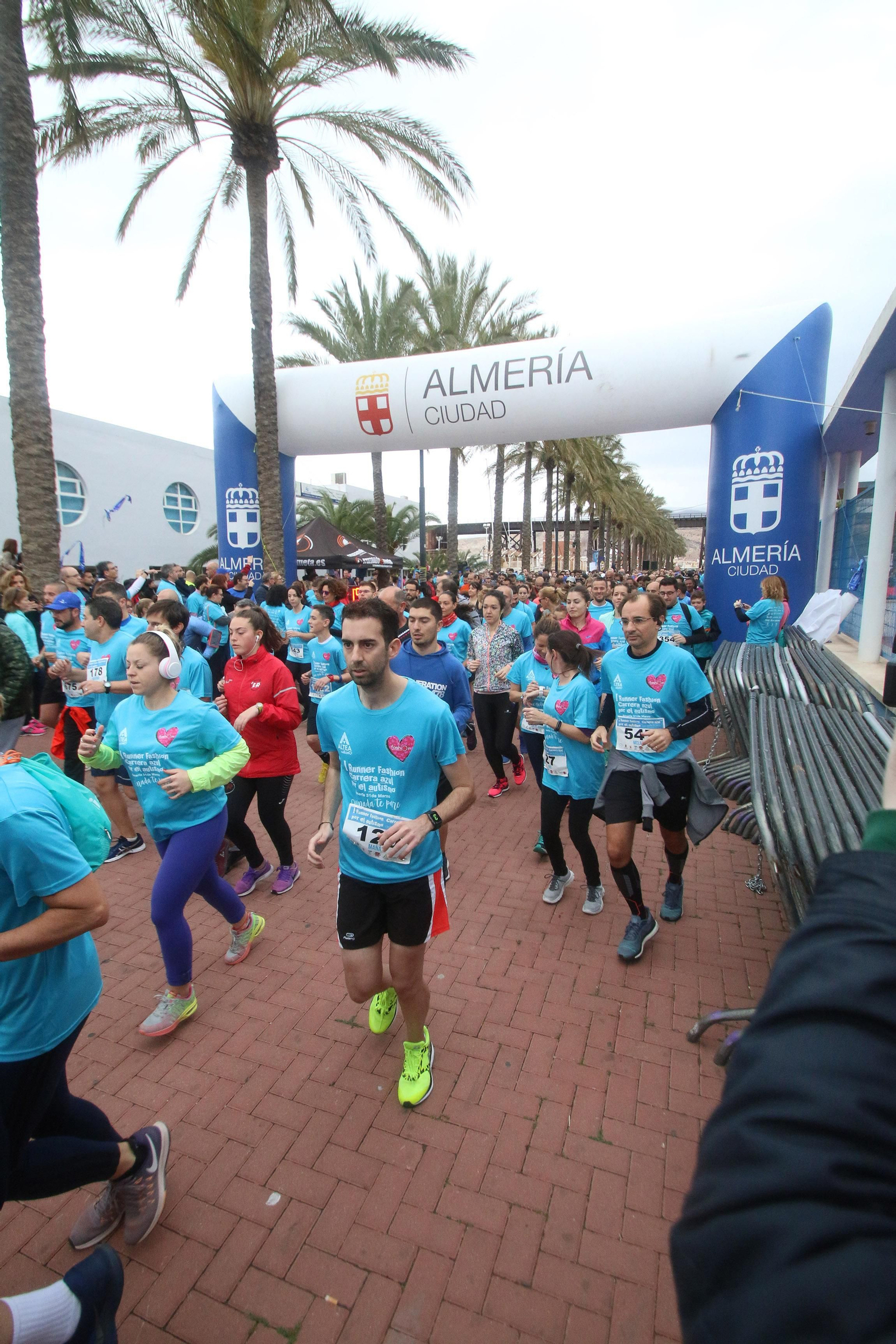 Galería gráfica de la 'RUNNER FASHION CARRERA AZUL POR EL AUTISMO'