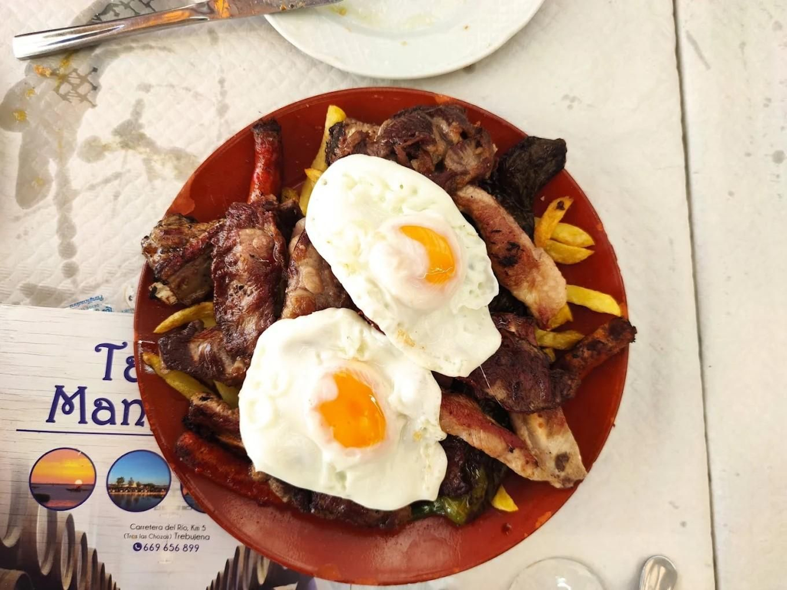 Plato de Taberna Manegador, en Trebujena (Cádiz).