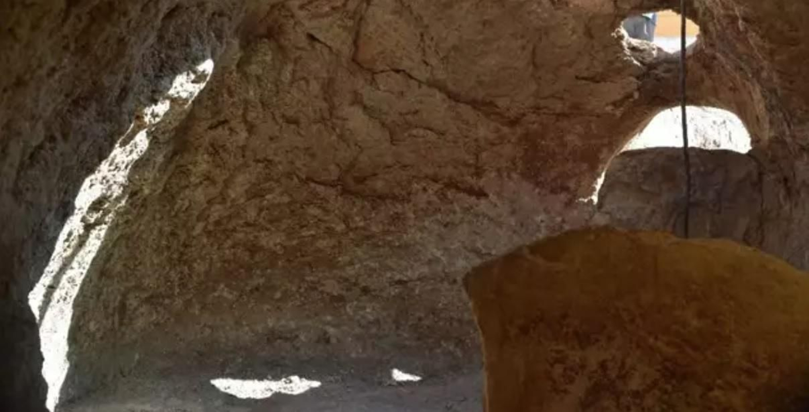 Una de las cuevas halladas por investigadores cordobeses en Pedrera.