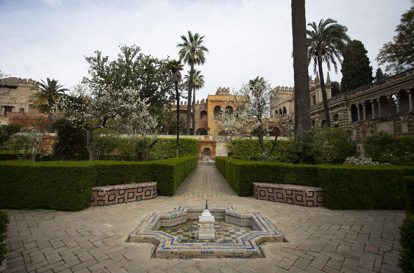 Coronavirus: Un paseo por los Reales Alcázares de Sevilla
