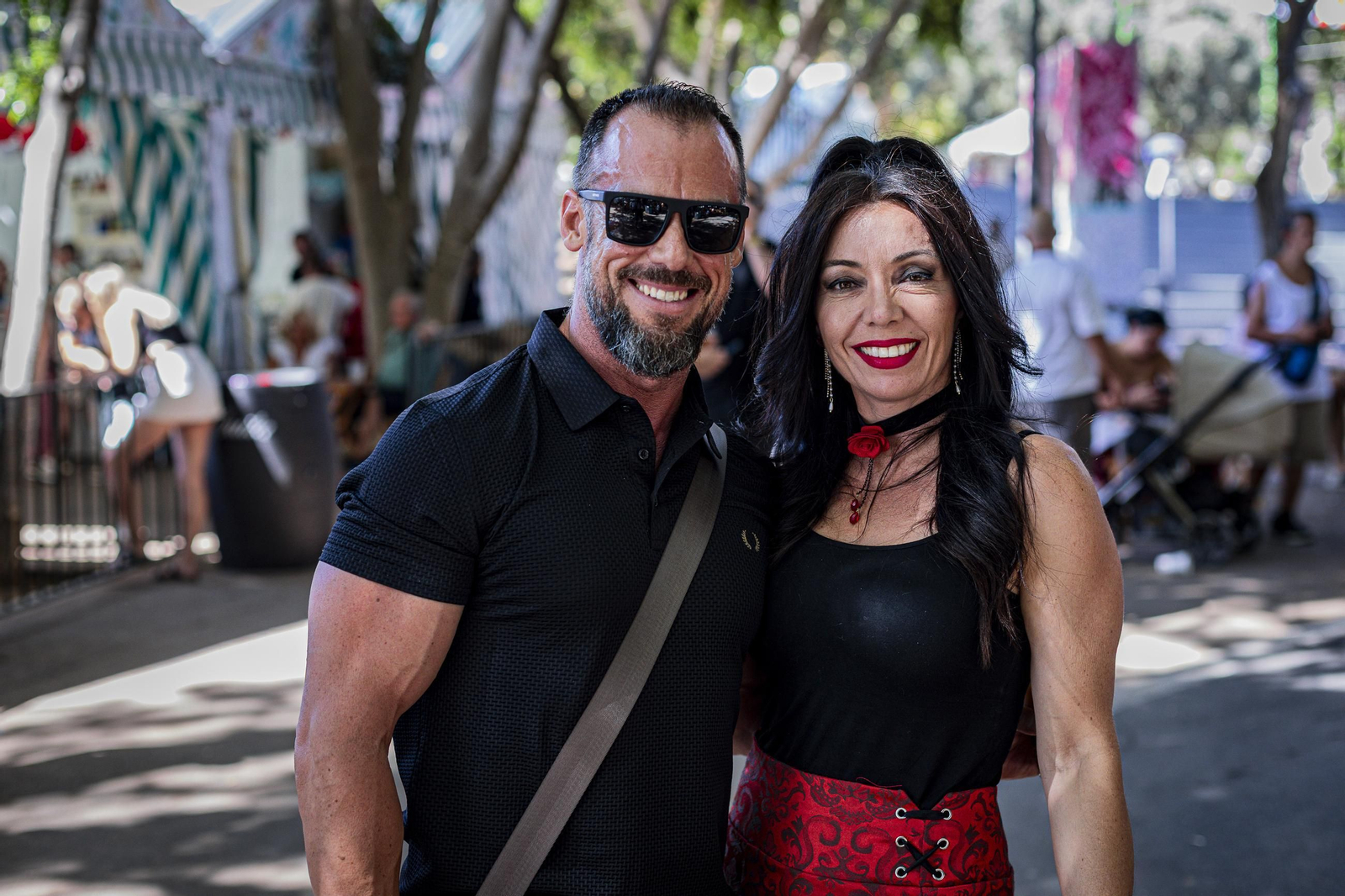 Búscate en las imágenes del Día de la Mujer de la Feria del Carmen y de la Sal de San Fernando