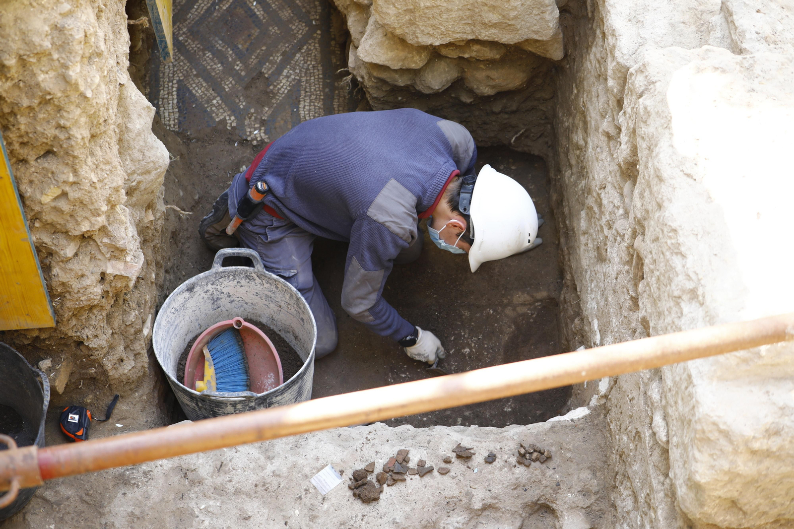 Las imágenes de las catas arqueológicas en la Mezquita - Catedral de Córdoba