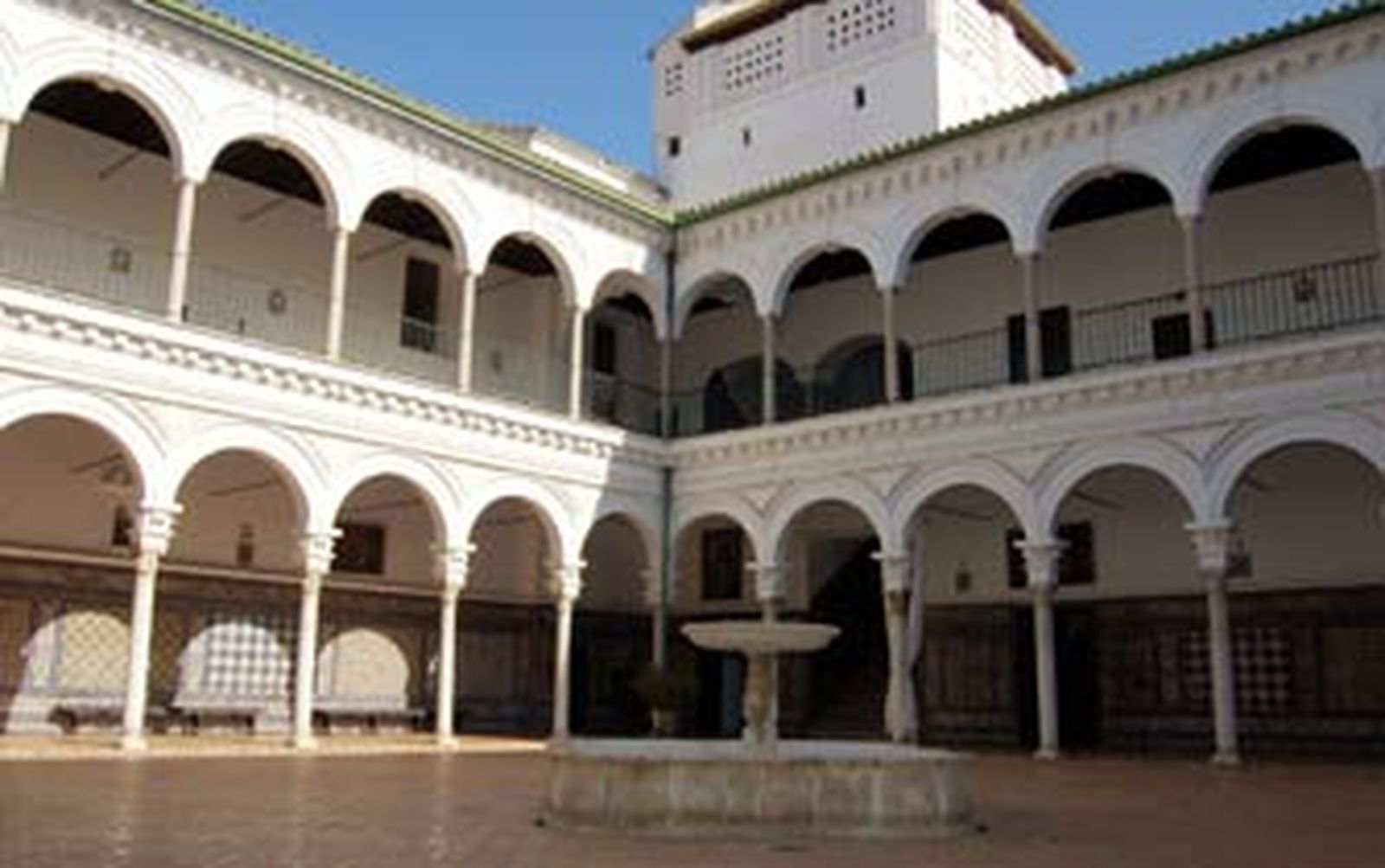 Celis anuncia que se actuará en el convento de Santa Paula