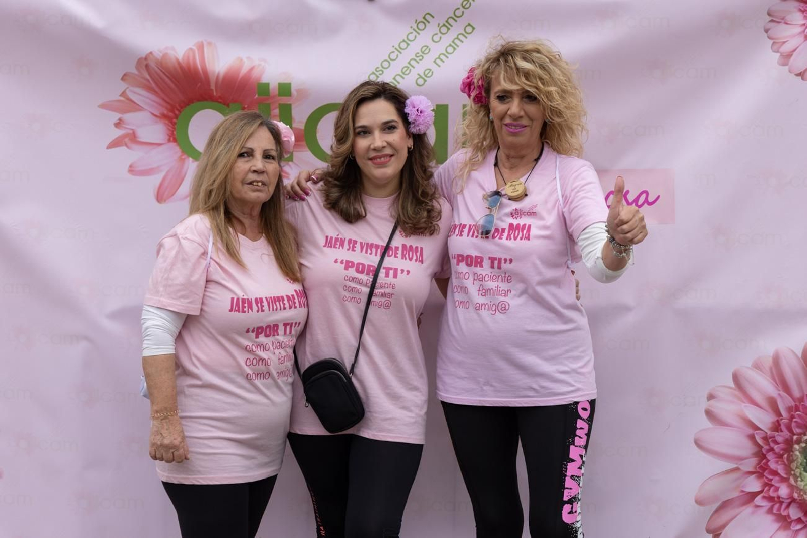 Jaén se viste de rosa con una marcha reivindicativa contra el cáncer de mama