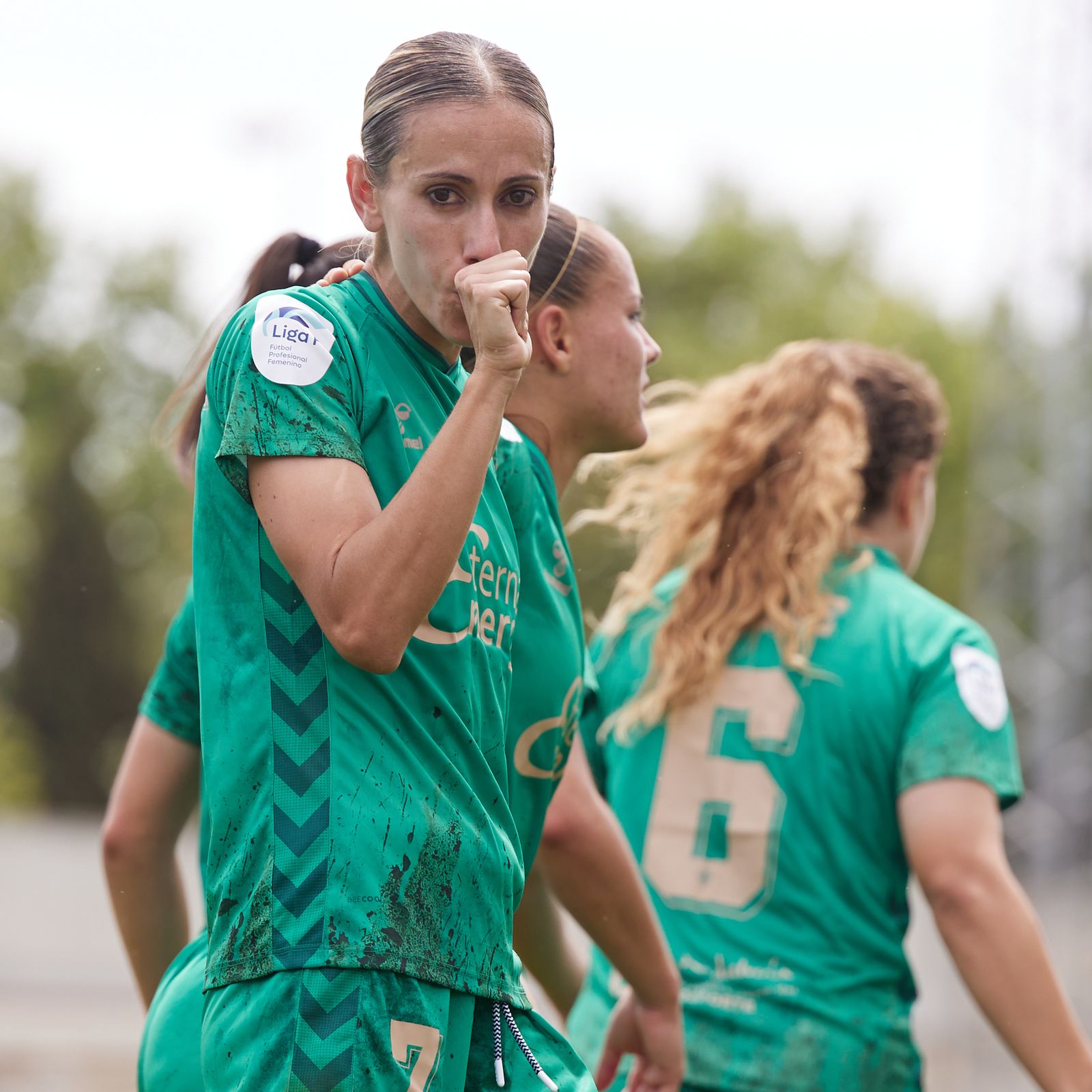 Ángela Sosa celebra su gol al Atlético de Madrid.