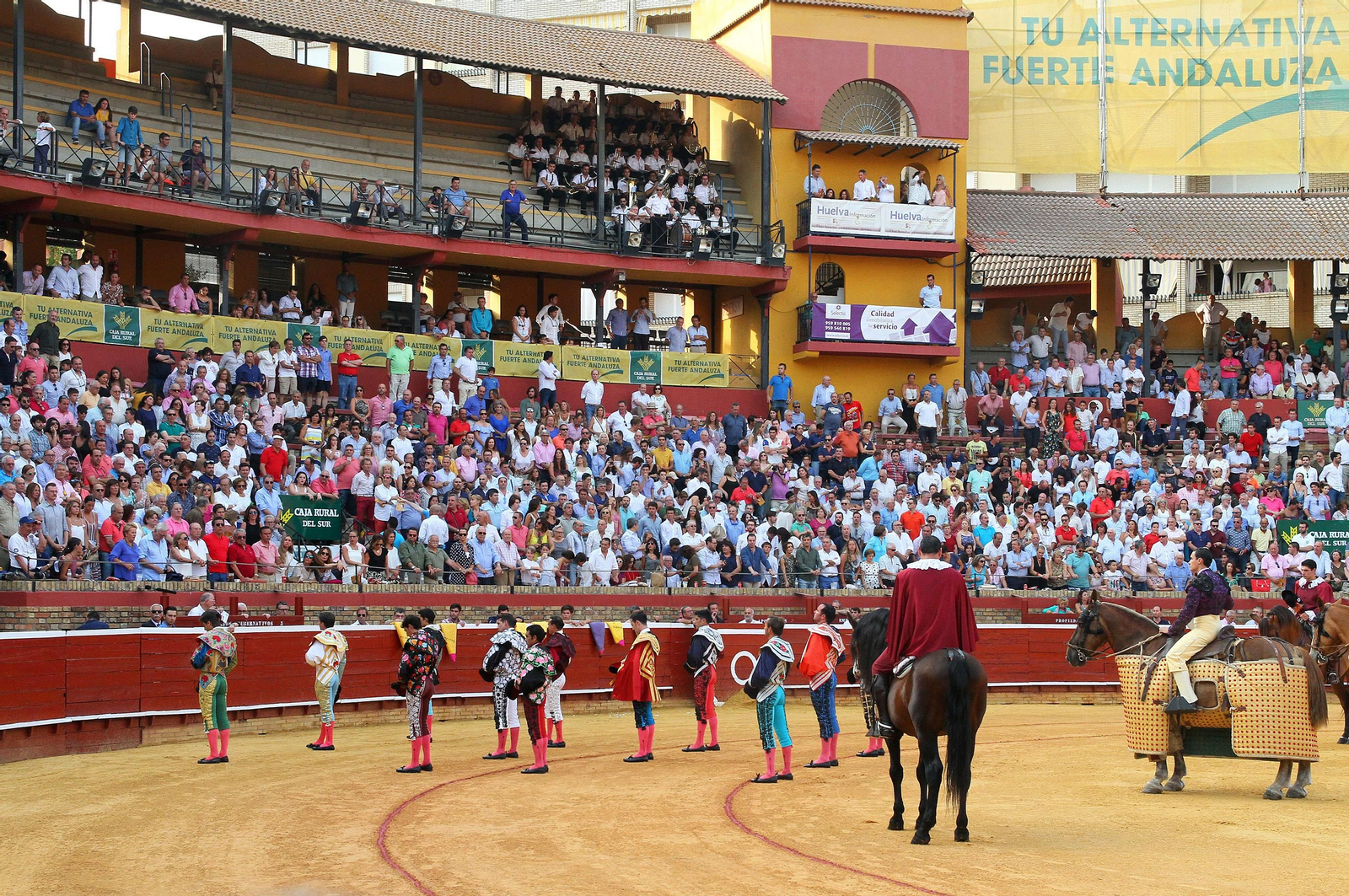 Faena de Emilio Silvera en la novillada de la Plaza de La Merced