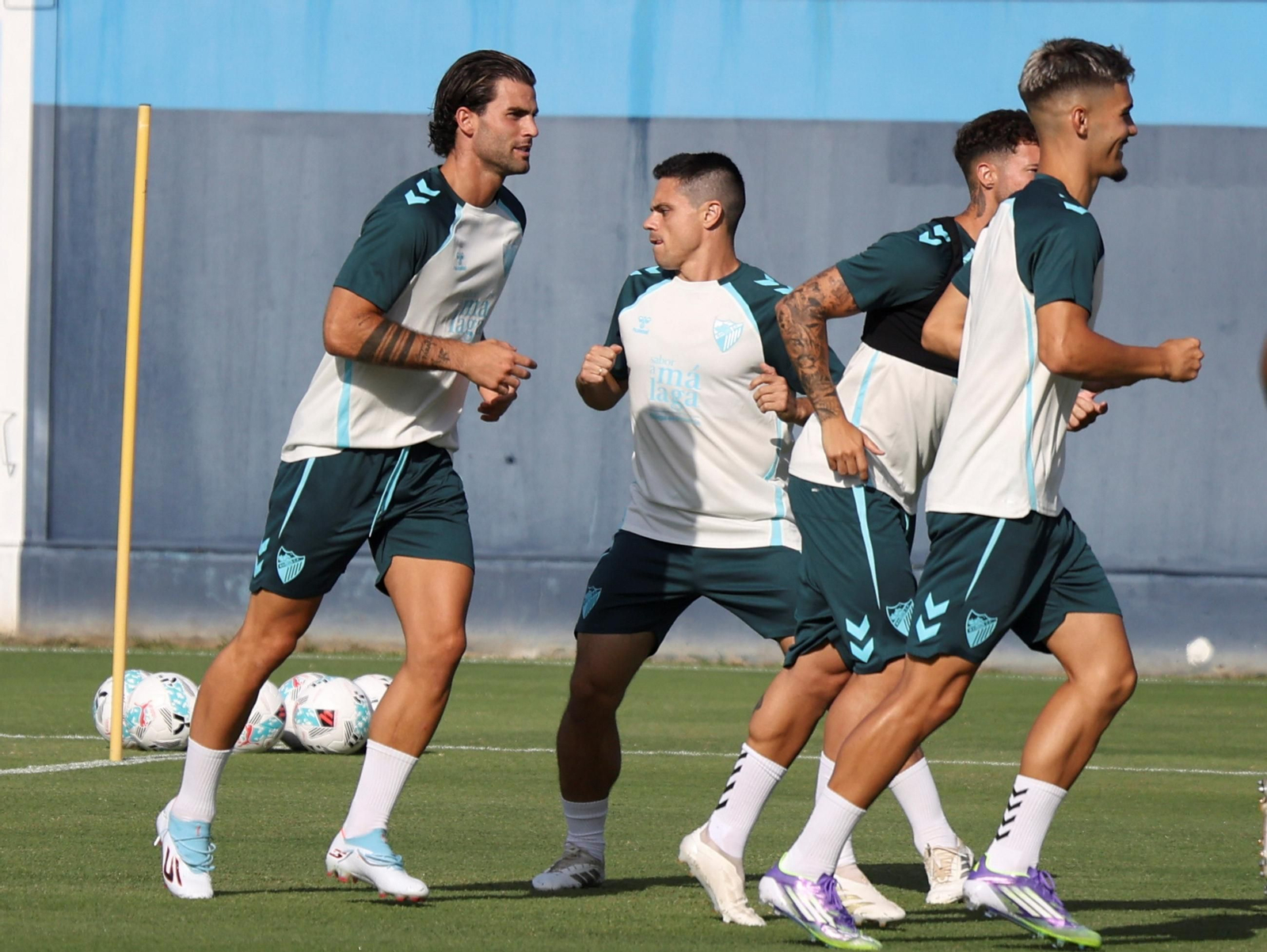 Eneko Jauregi se ejercita en su primer día como jugador del Málaga CF