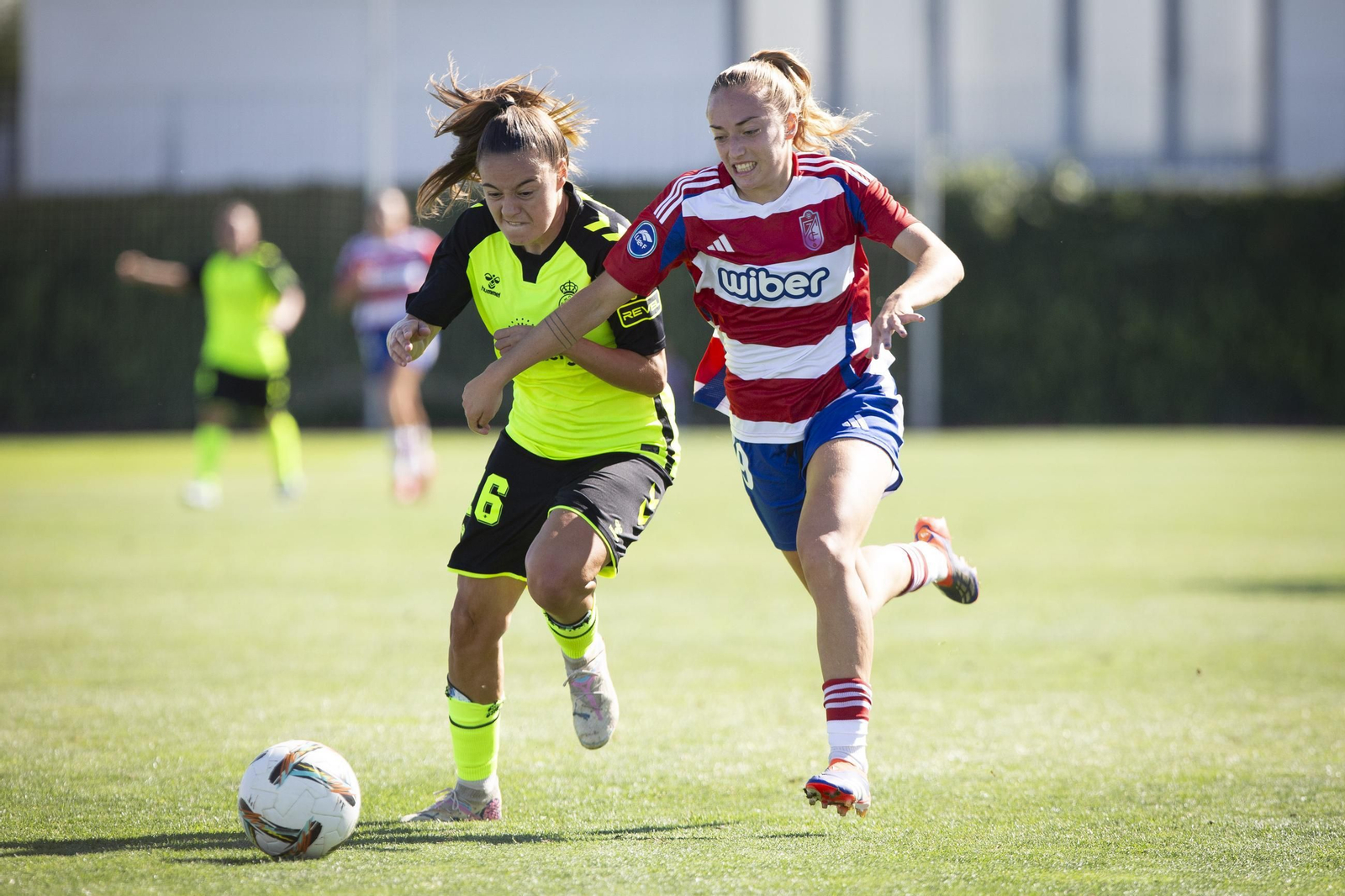 Las mejores imágenes del derbi Granada CF Femenino-Real Betis