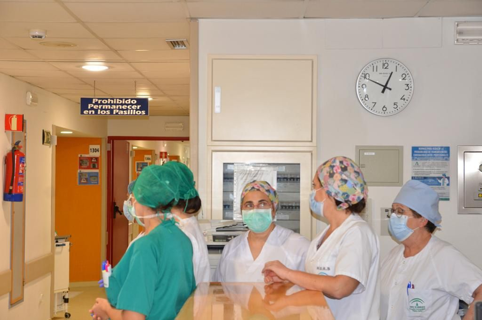 El día a día de las Unidades Covid de hospitalización del Reina Sofía, captado por sus profesionales