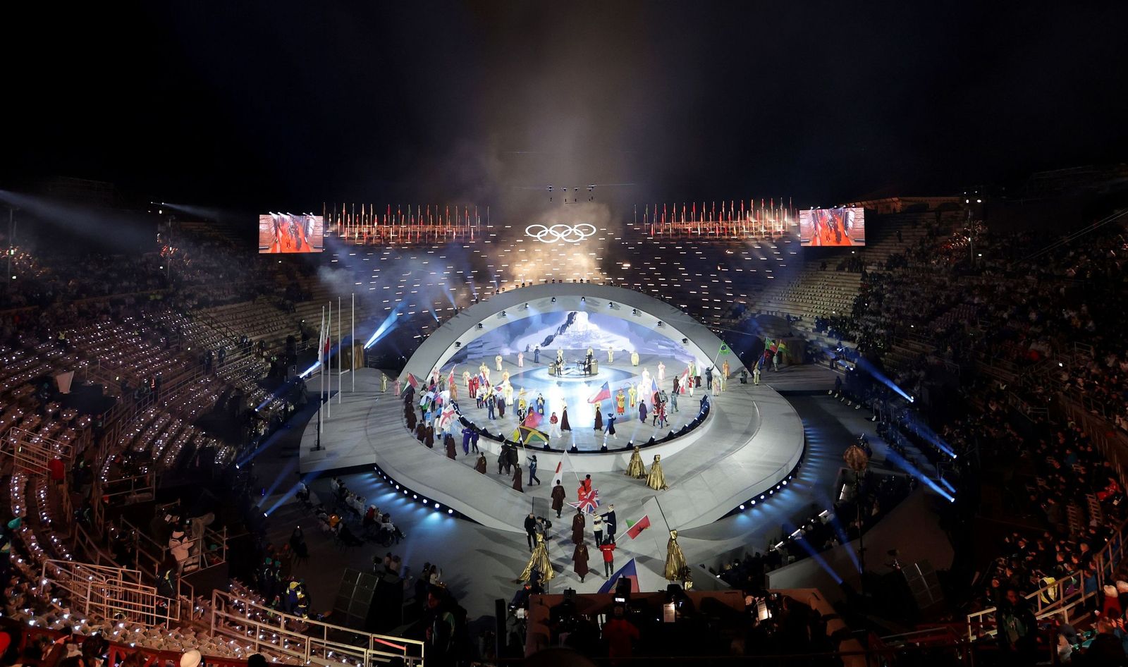 Las mejores fotos de los Juegos Olímpicos de invierno Milán Cortina d'Ampezzo 2026 | Ceremonia de clausura y jornada 17 y última