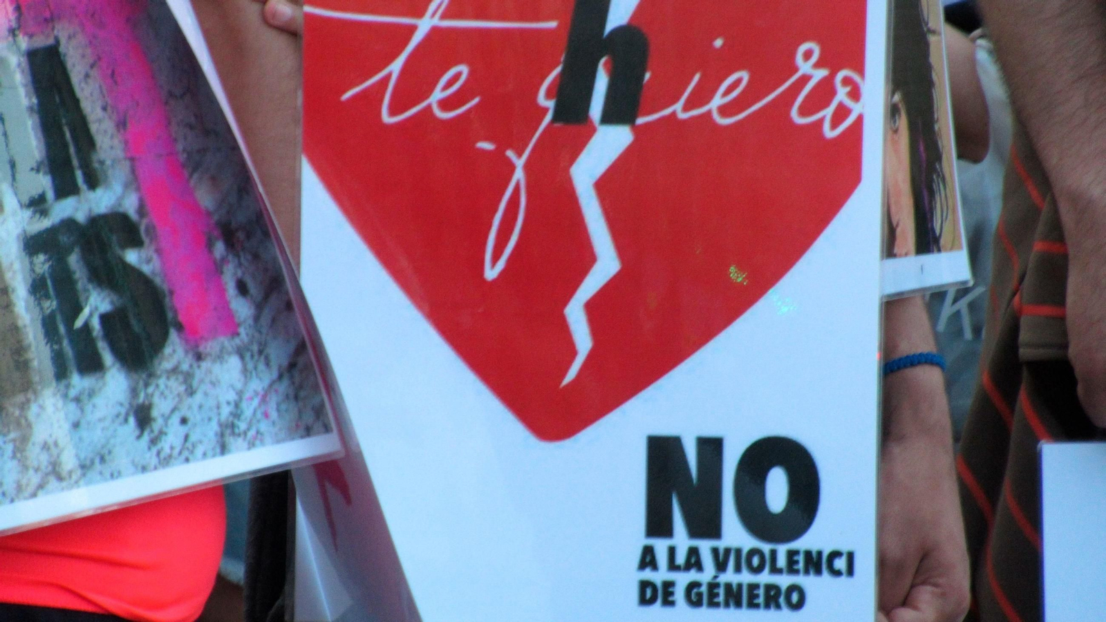 Cartel en una manifestación contra la violencia de género.
