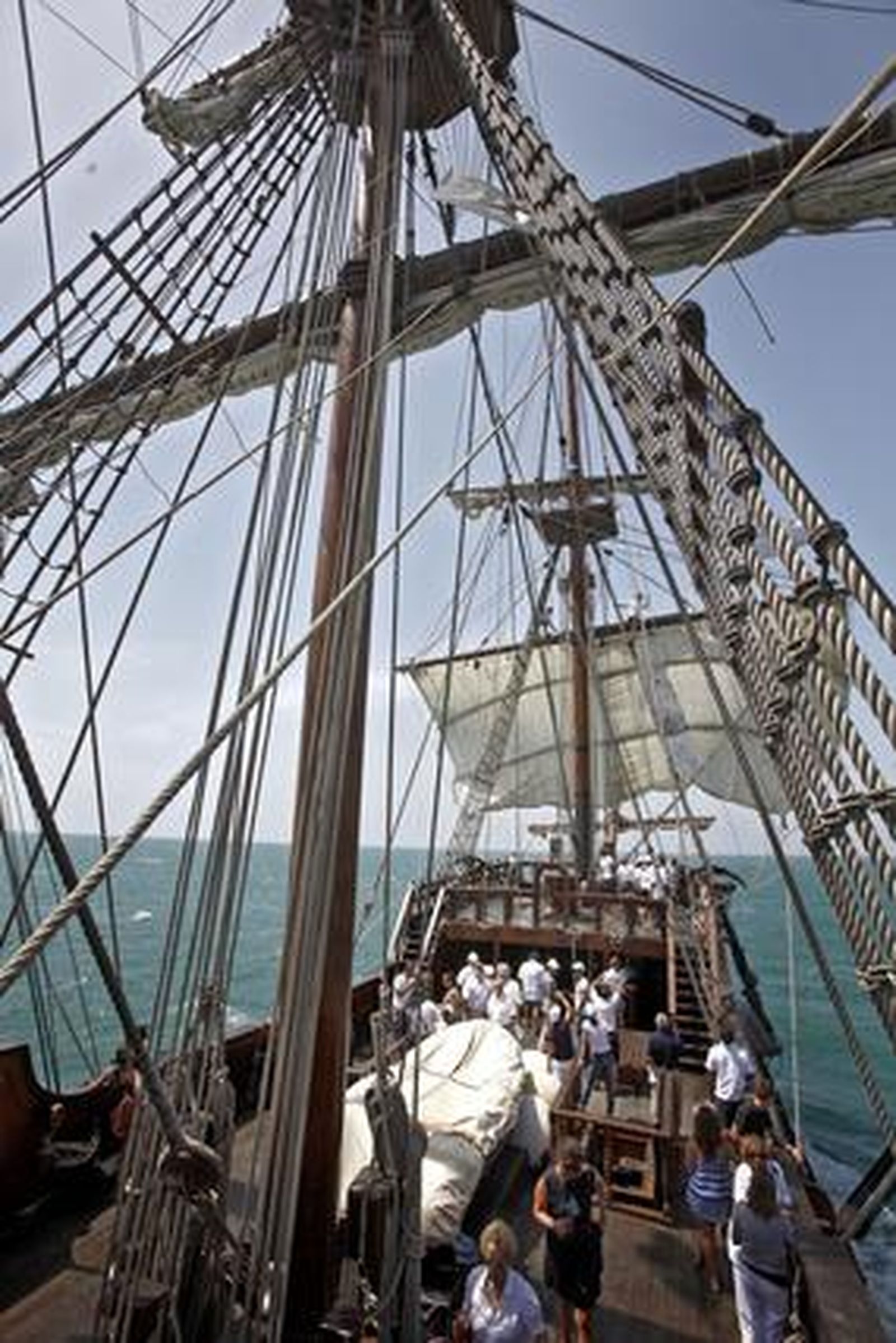 El galeón La Pepa inicia su travesía. 

Fotos: /Jesús Marín