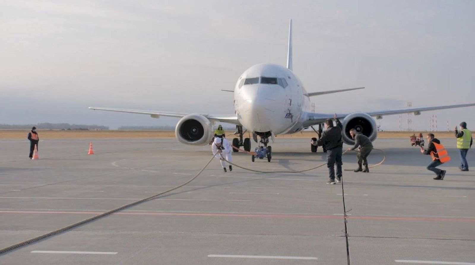 Elbrus arrastrando el camión.