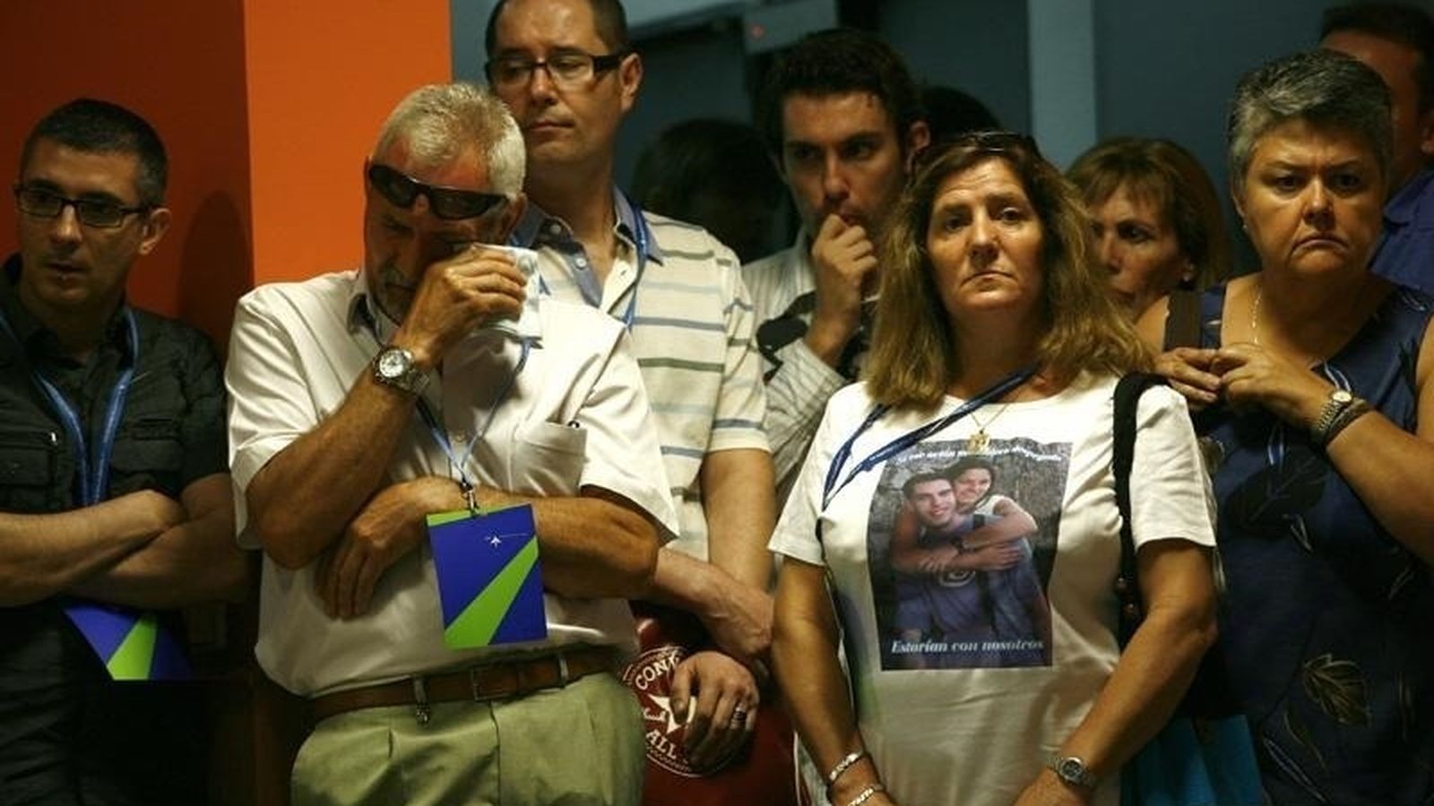 La Asociación de Víctimas del Vuelo JK5022 recuerdan a los fallecidos en el accidente de Spanair.