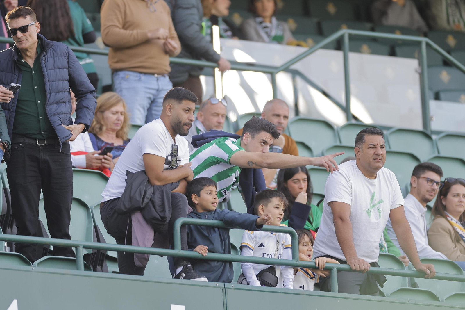 Búscate en las fotos del Betis-Real Madrid