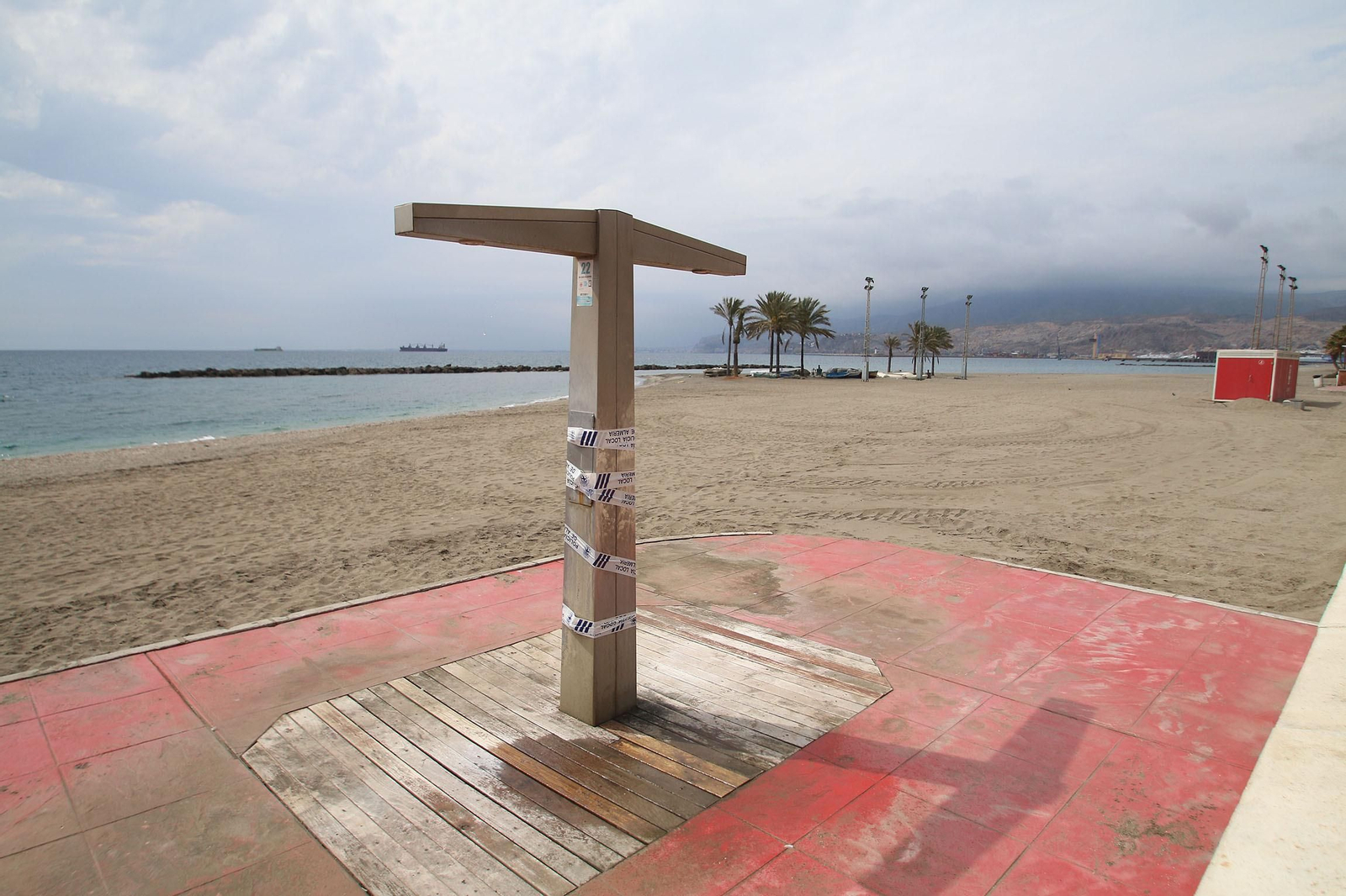 Las imágenes de la capital y los pueblos, paralizados para frenar el coronavirus