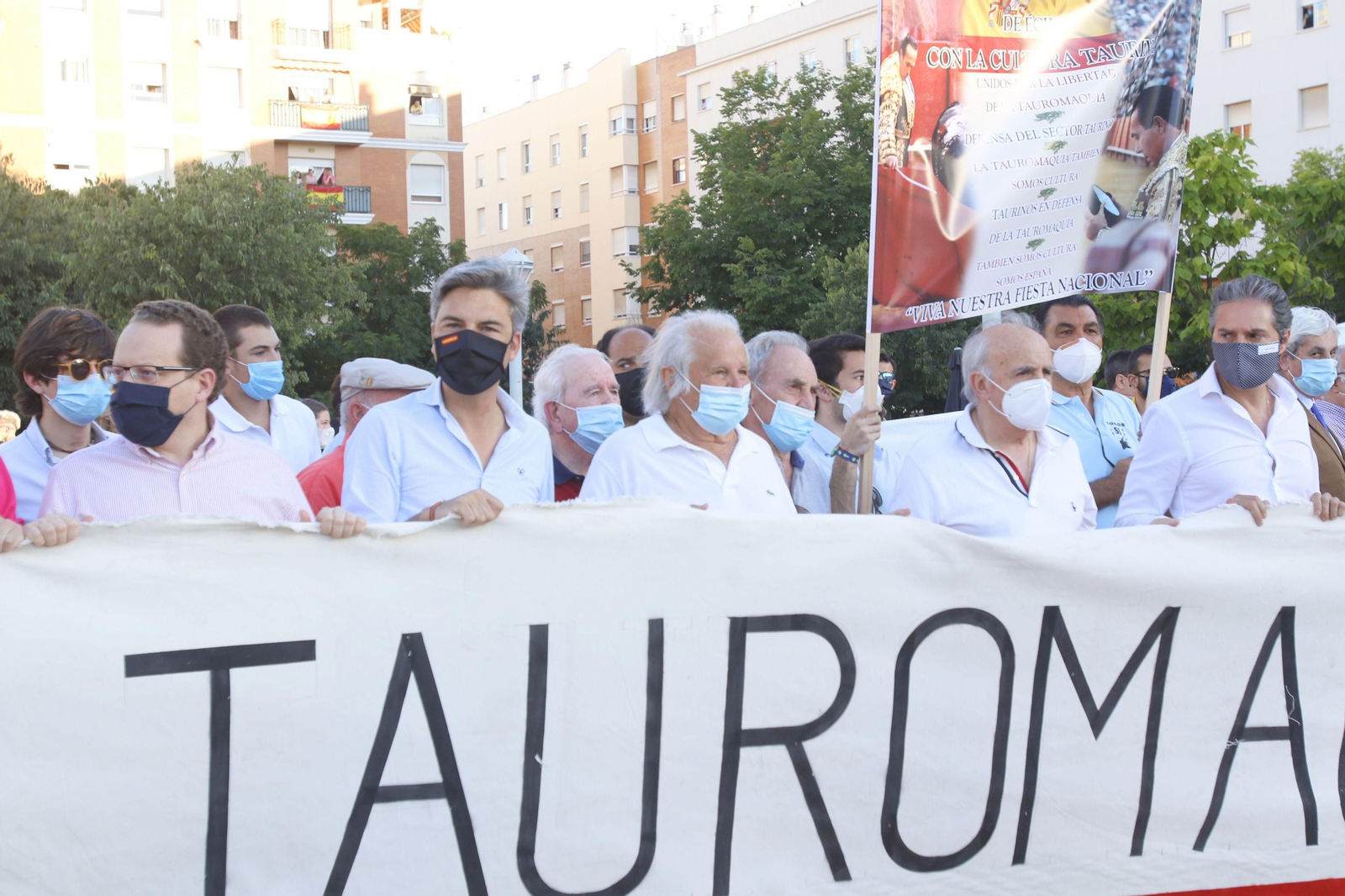 Las fotografías de la marcha en defensa de la tauromaquia en Córdoba