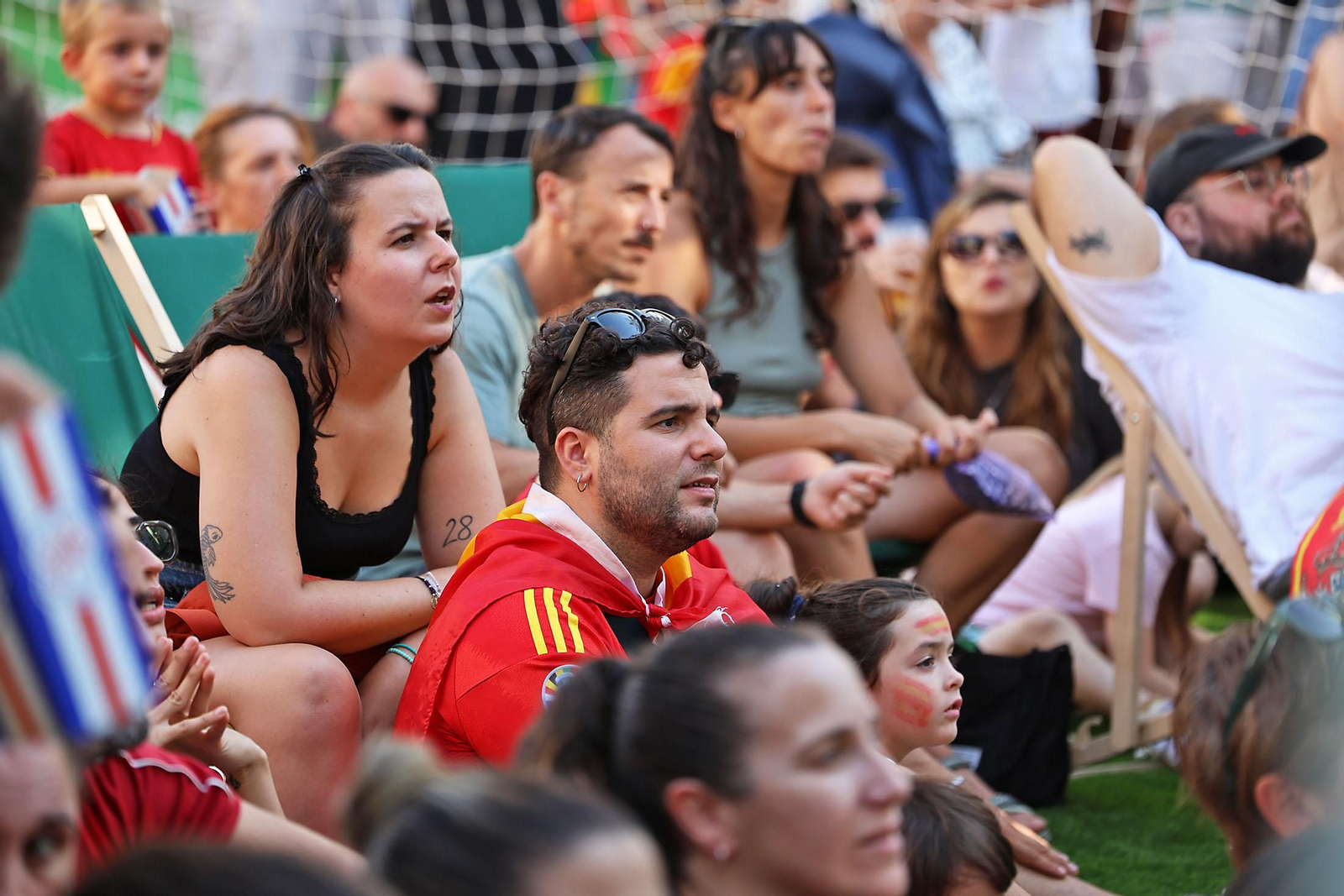 Imágenes de la Fan zone en Huelva de la Final de la Eurocopa entre Inglaterra y España Imágenes de la Fan zone en Huelva de la Final de la Eurocopa entre Inglaterra y España