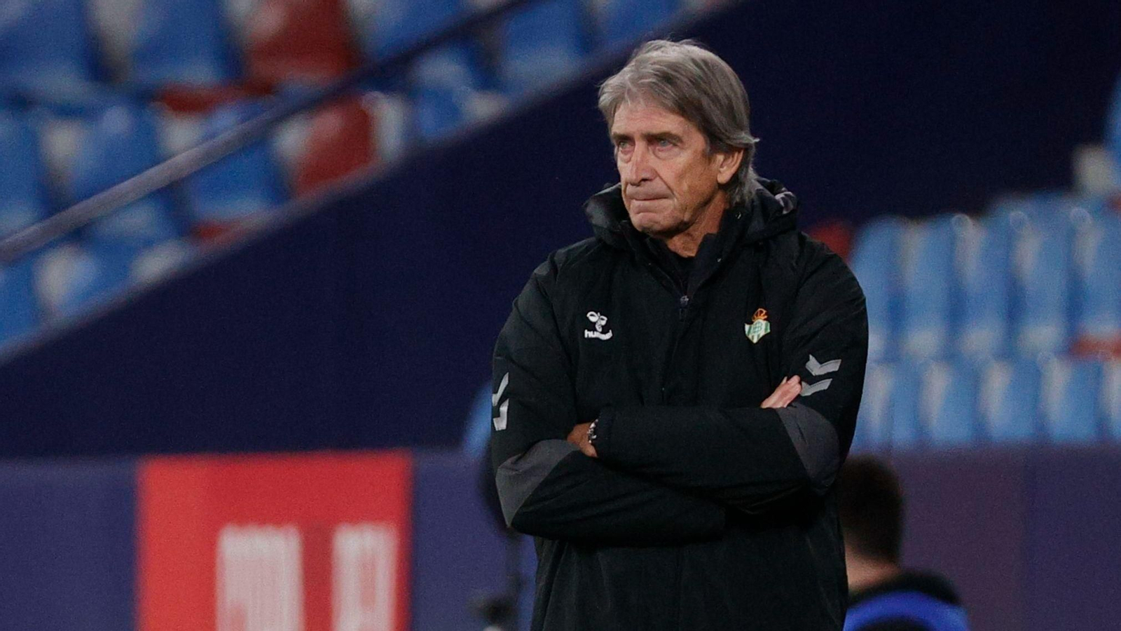 Manuel Pellegrini, en el Ciutat de Valencia ante el Torrent.