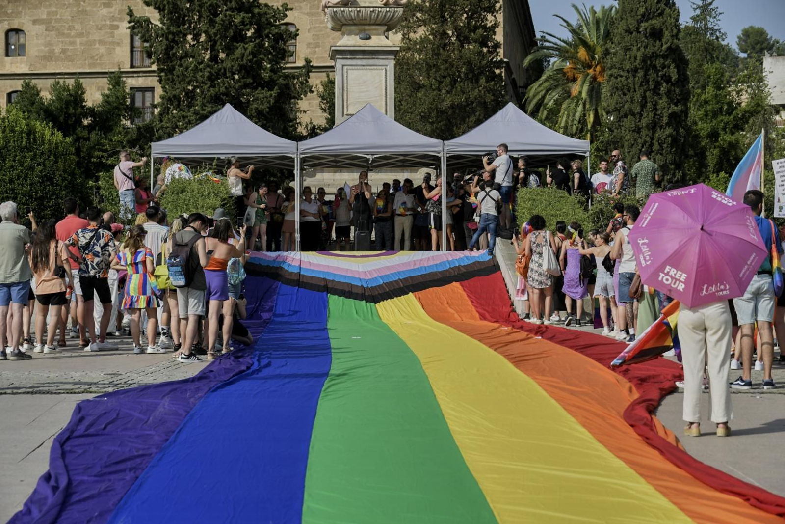El pregón de Jedet y la marcha del Orgullo en Granada, en imágenes