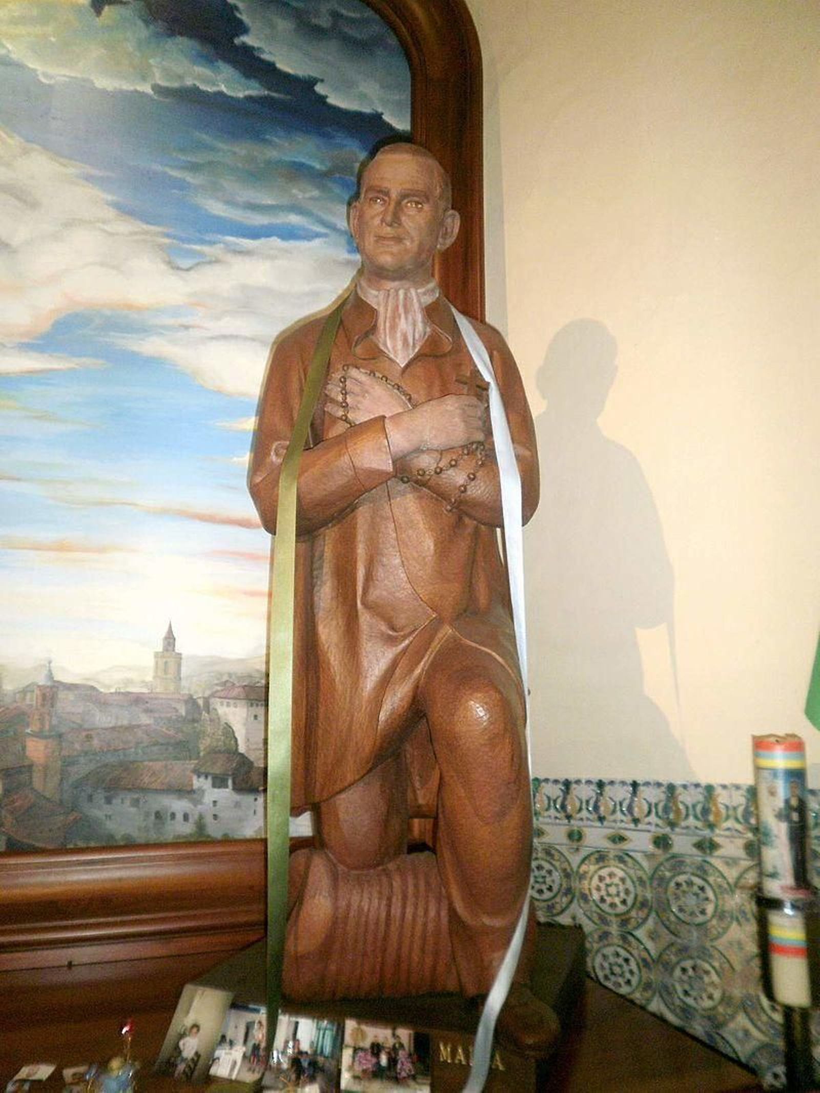 Talla del beato Ceferino Giménez Malla en la Iglesia de San Francisco de Barbastro.