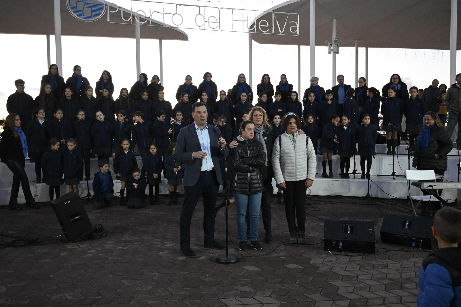 Alumbrado del Puerto de Huelva, en imágenes