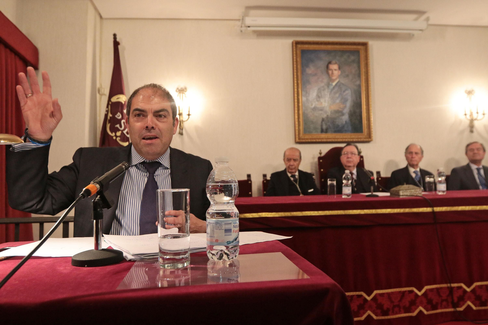 Lorenzo Amor, presidente de ATA, ayer en el ciclo de conferencias Economía y Sociedad de la Academia San Dionisio.