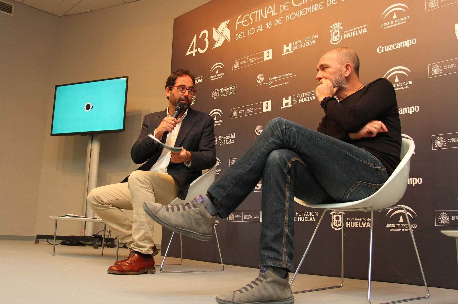 Imágenes de la entrega del premio Ciudad de Huelva a Darío Grandinetti.