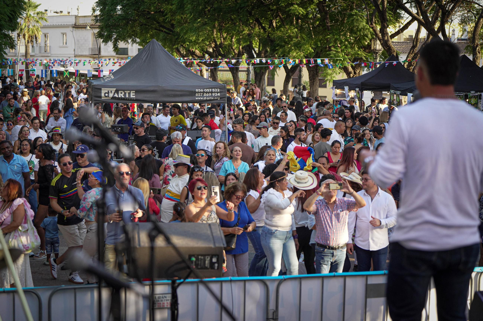 Imágenes de la fiesta Alma Hispana y la Noche Azul y Blanca en Jerez