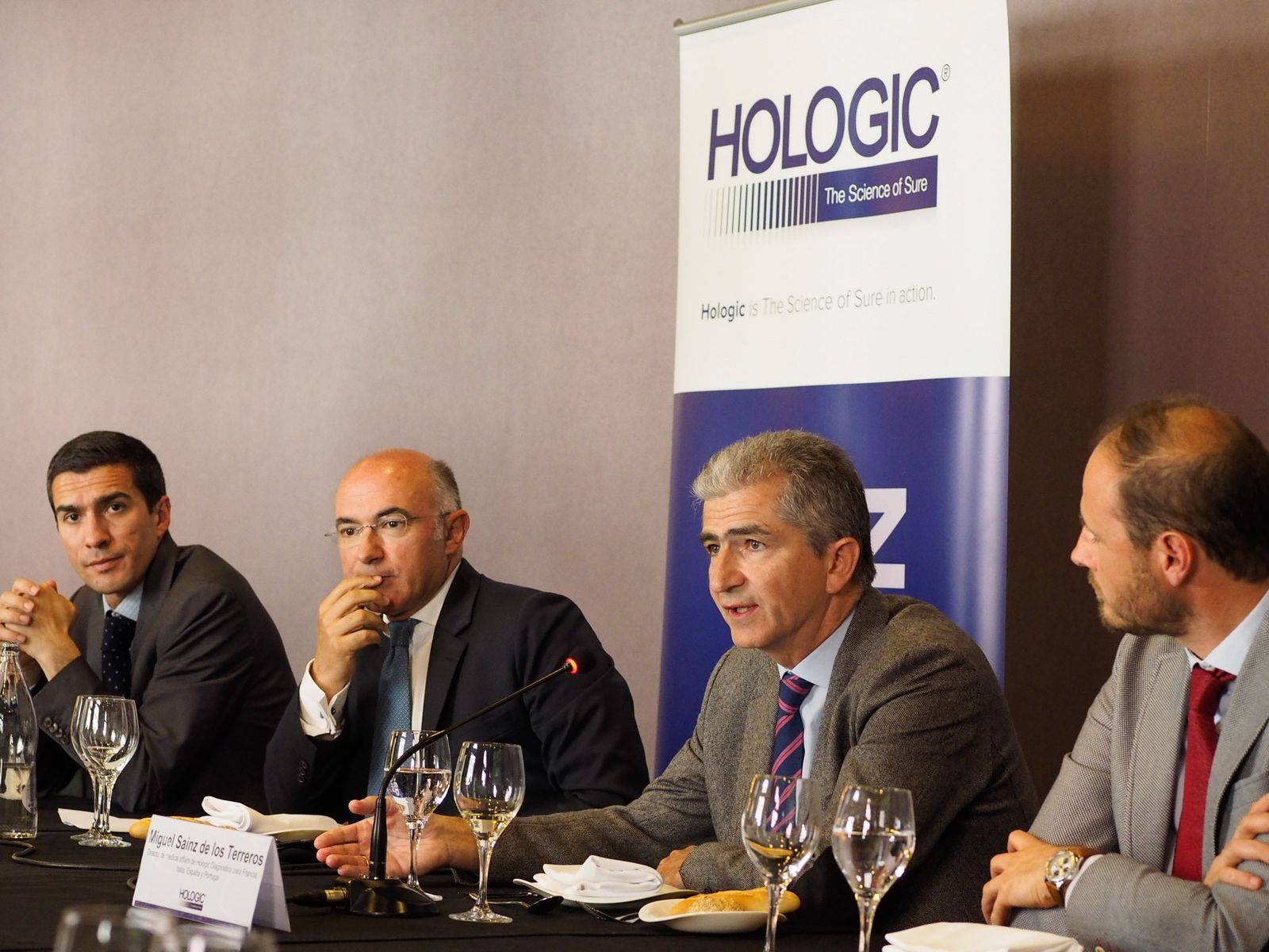 Los responsables de Hologic Diagnostics: José Yebra, Joao Paulo Malagueira, Miguel Sainz de los Terreros y José Codina.