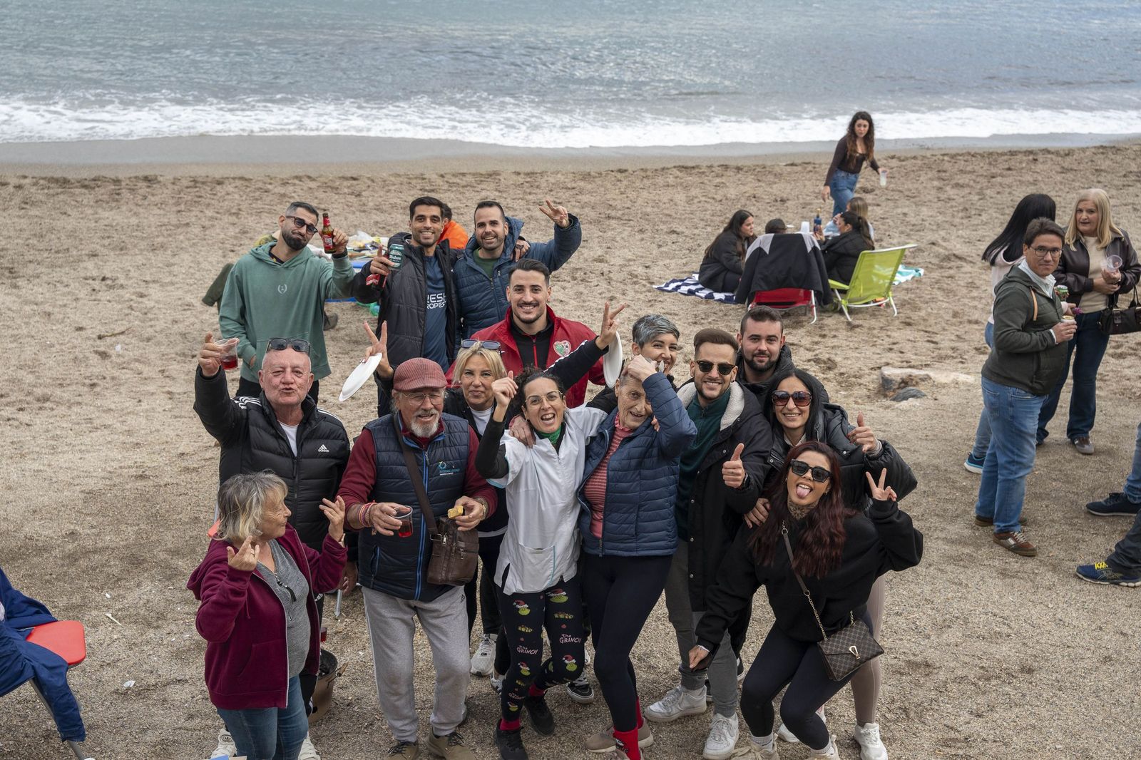 Las moragas reúnen a miles de personas en Roquetas para celebrar el final de año