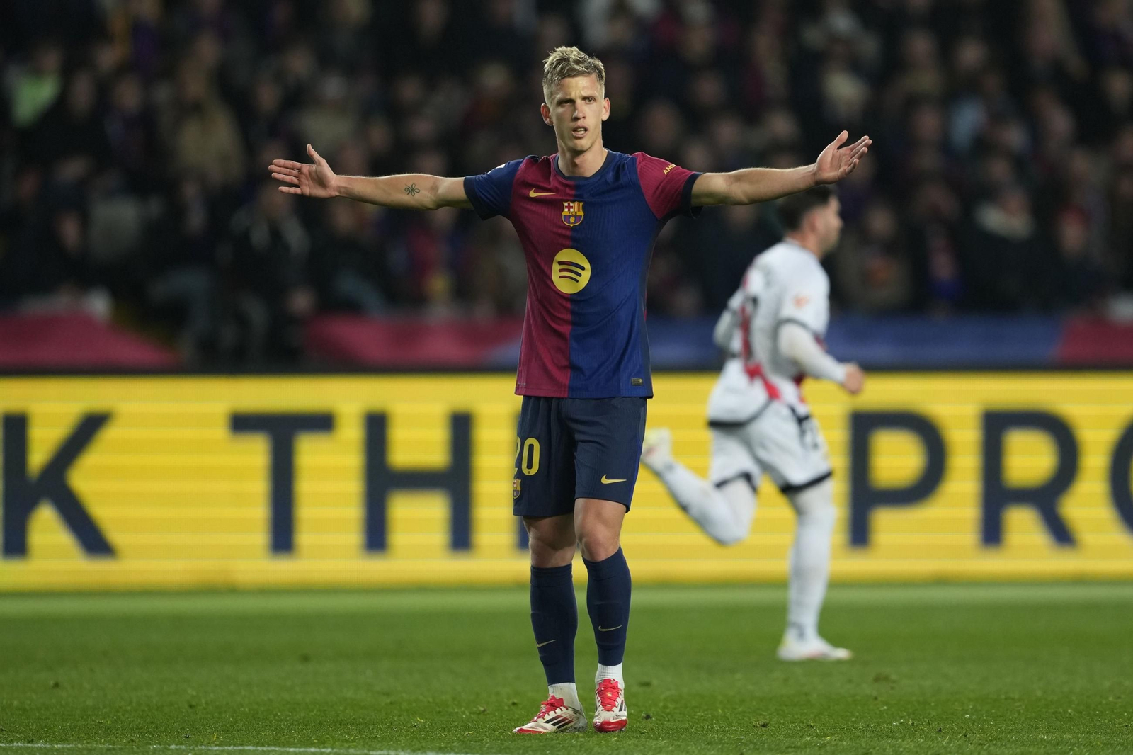 Las fotos del polémico Barcelona - Rayo Vallecano