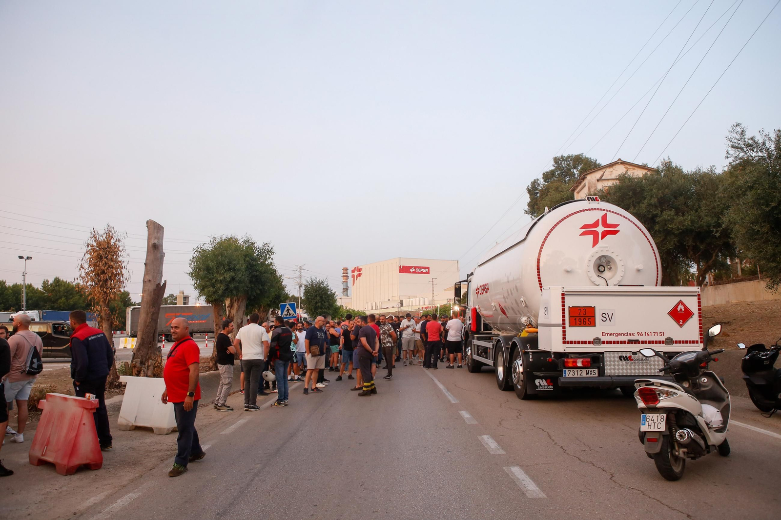 La primera jornada de la huelga del metal en el Campo de Gibraltar, en imágenes