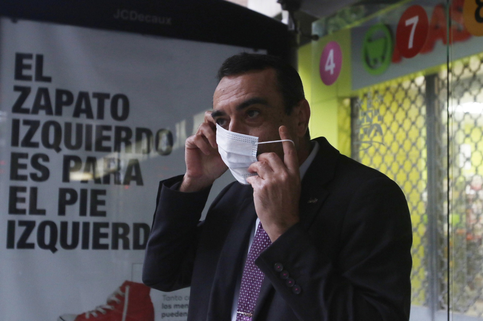 Las fotos del reparto masivo de mascarillas y la vuelta al trabajo en algunos sectores en Córdoba