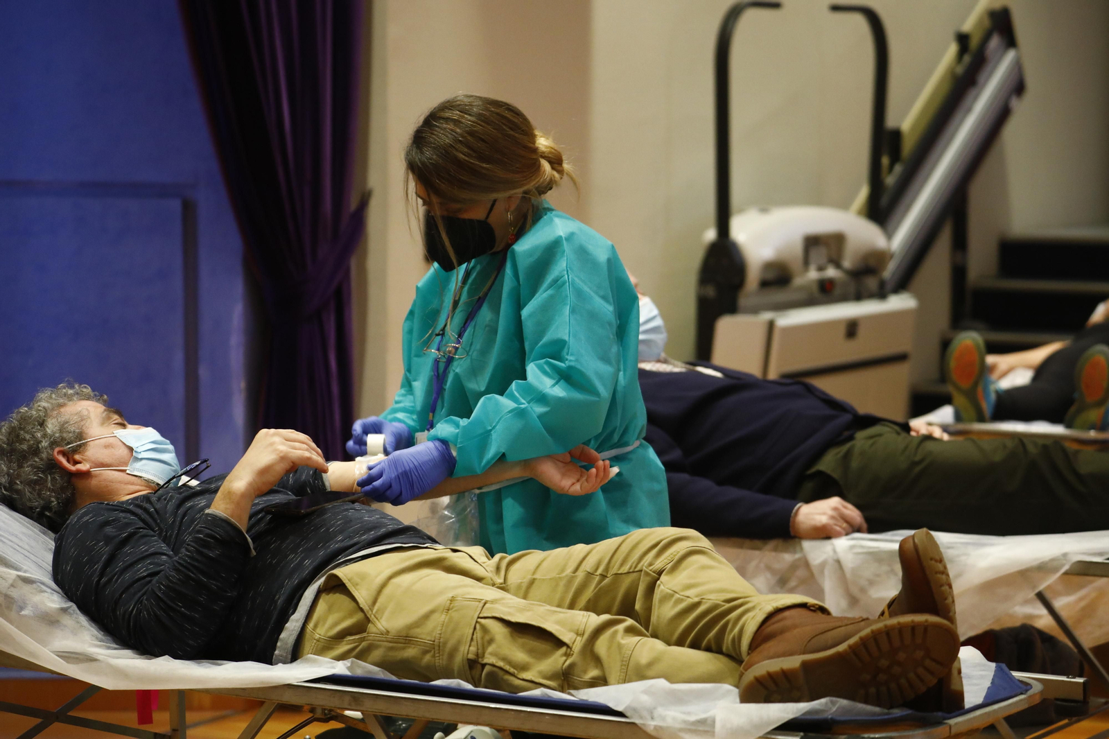 Extracción de sangre a un donante.