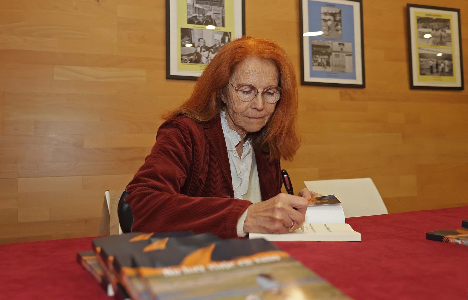 La presentación del libro 'No hay viaje en vano' de Josefina Núñez Montoya, en imágenes