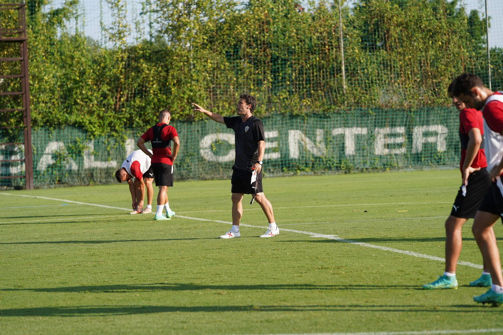 Rubi durante un entrenamiento en el Marbella Football Center.
