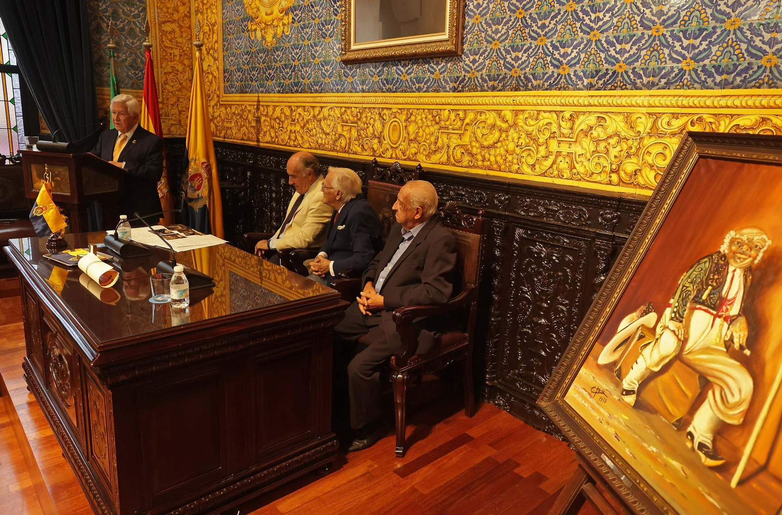 Fotos del acto de reconocimiento a Crescencio Torés en el Ayuntamiento de Algeciras