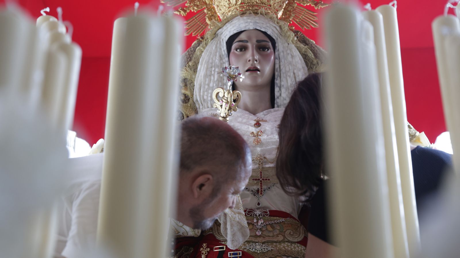 Preparativos en las iglesias de Algeciras para la Magna Mariana, en imágenes