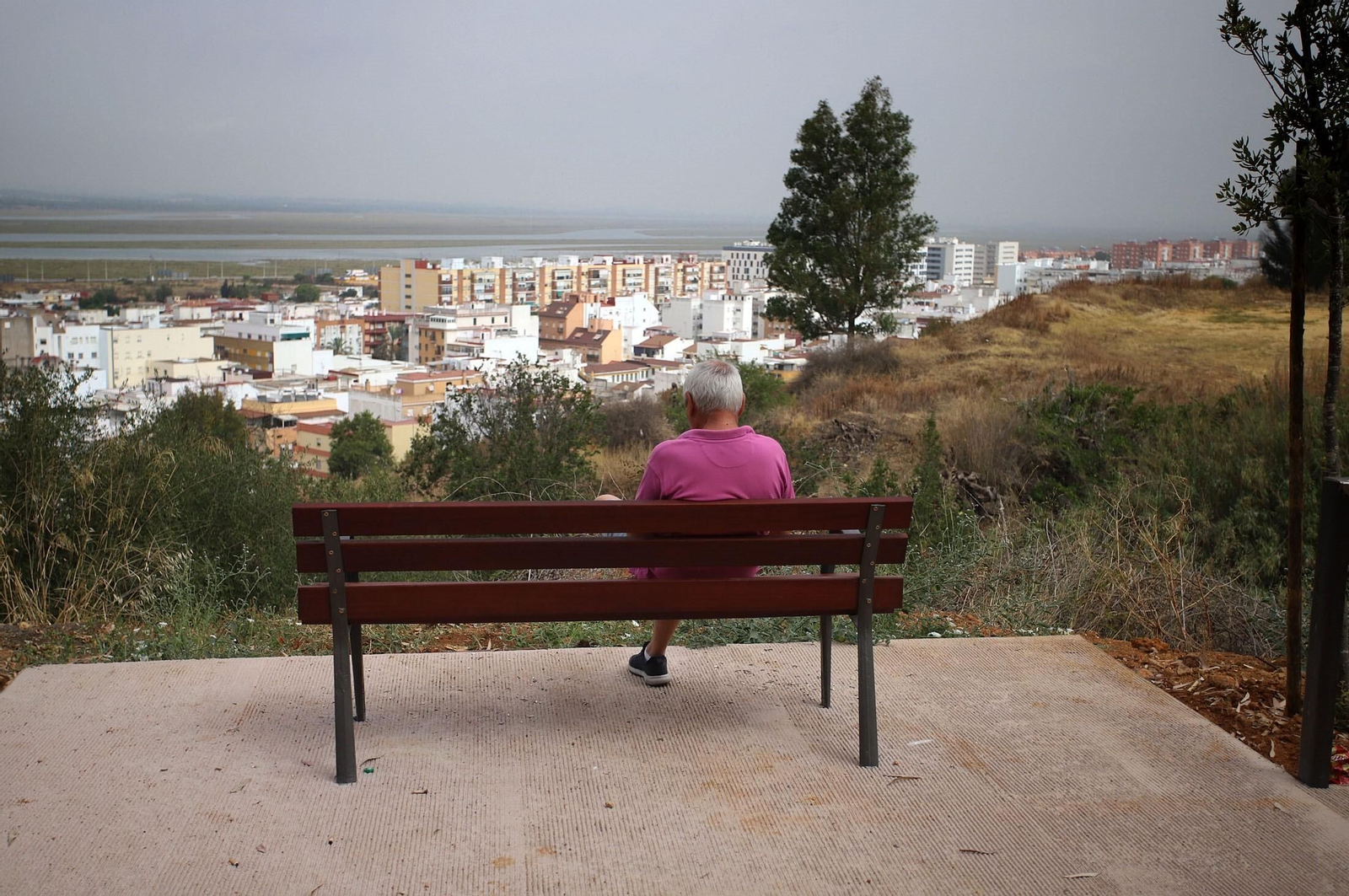 Imágenes de la visita guiada a la Fuente Vieja de Huelva por el arquitecto Francisco Javier López