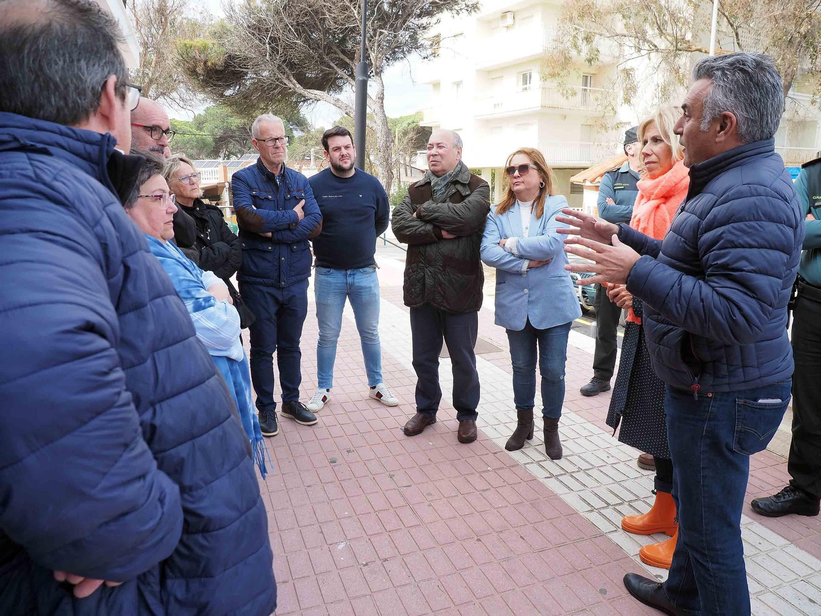 Un momento del encuentro mantenido con los concesionarios por las autoridades ñlocales y provinciales