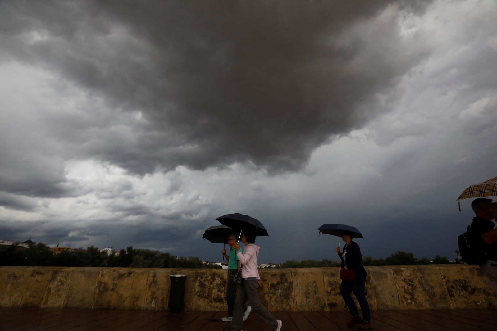 El paso de la tormenta por Córdoba, en imágenes