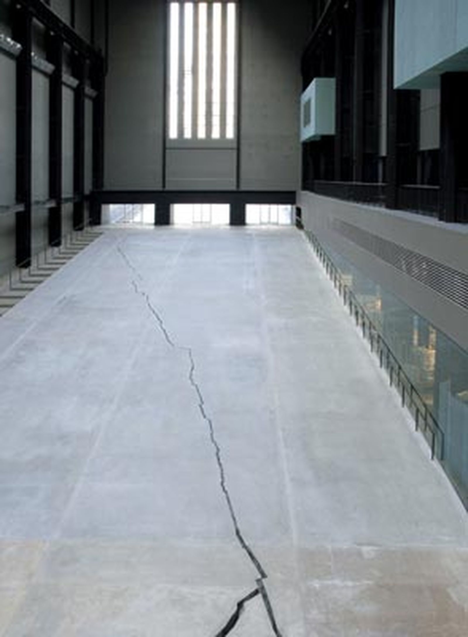 Doris Salcedo, primera mujer en lograr el Premio Velázquez