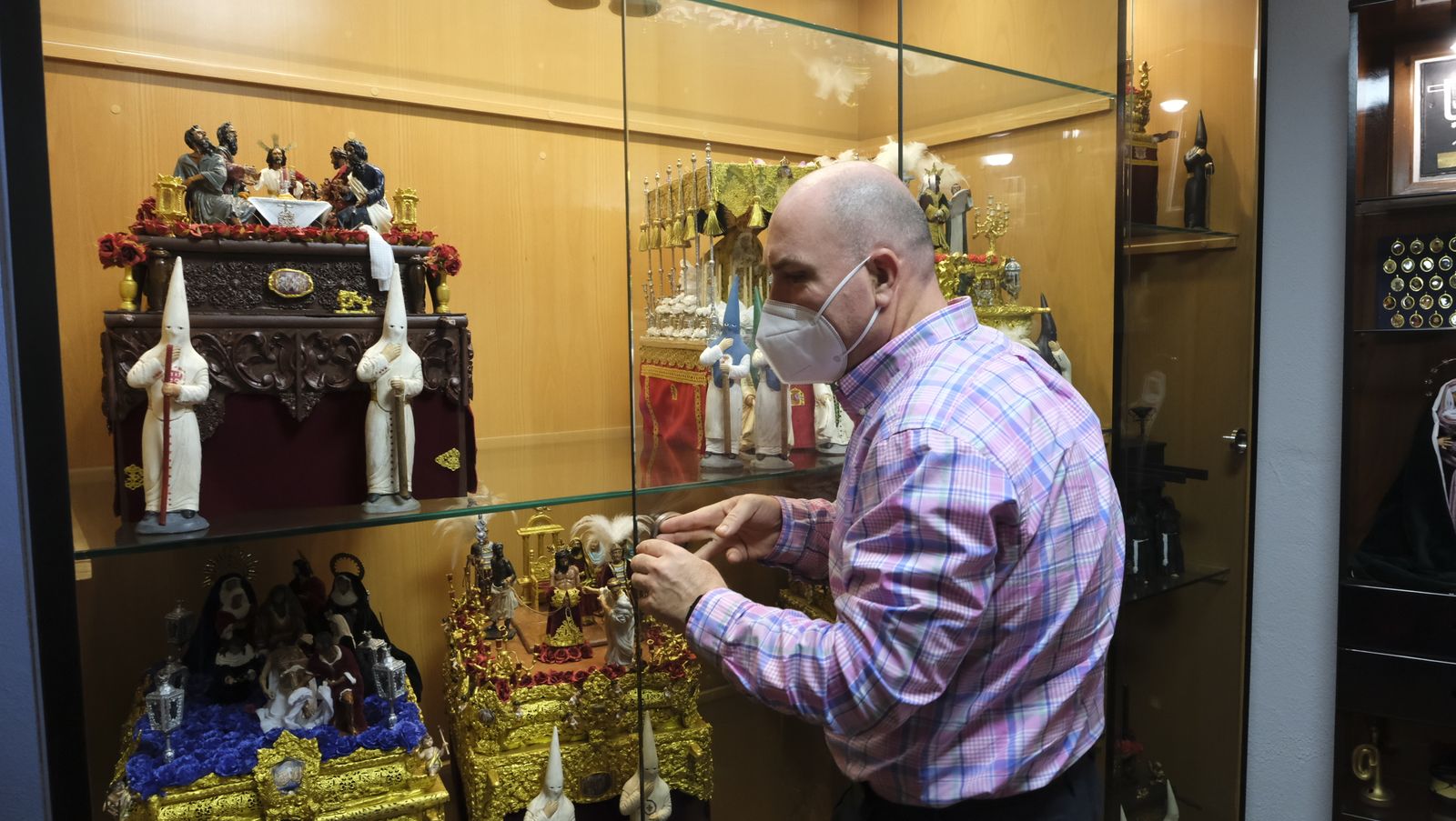 Fotogalería de la colección en miniatura de la Semana Santa de Almería.