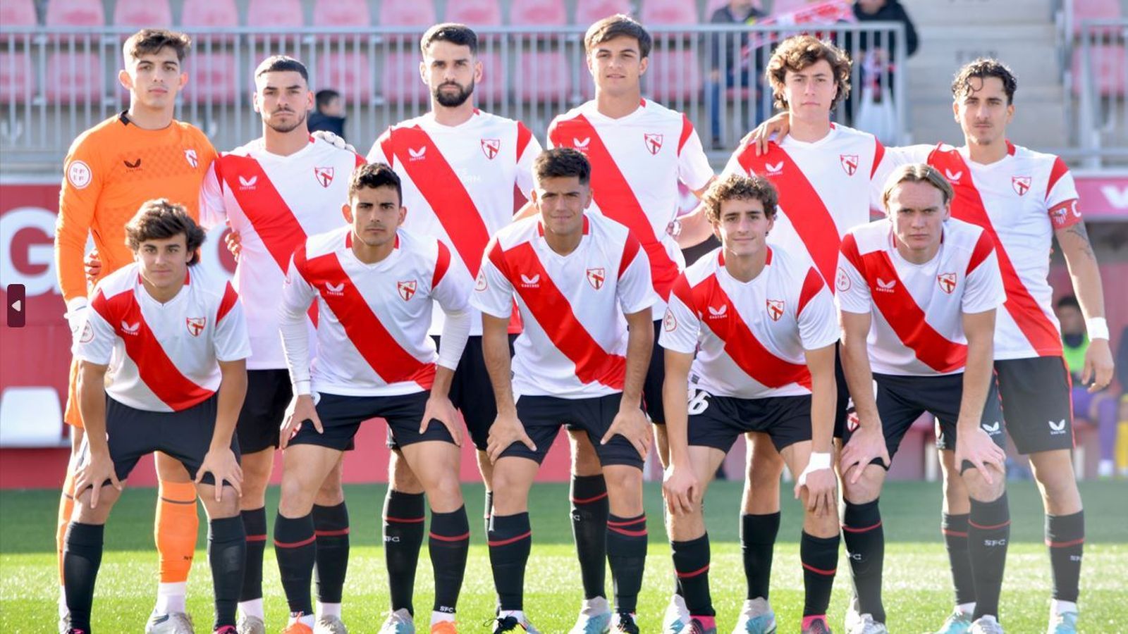 Formación inicial del Sevilla Atlético ante el Cádiz Mirandilla