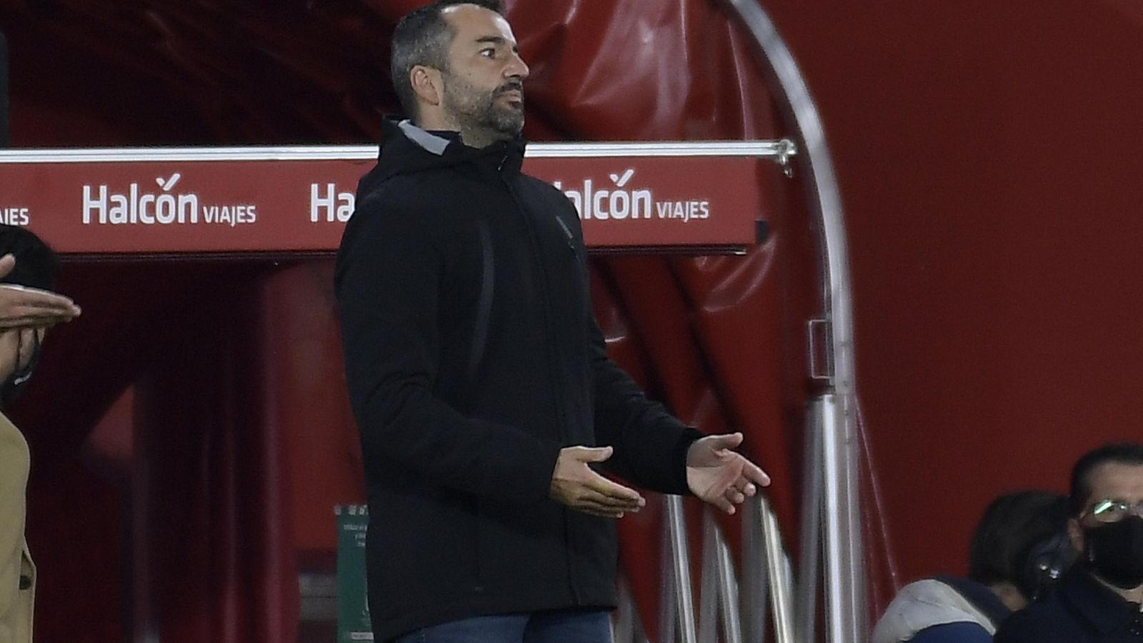 Gesto de desesperación de Diego Martínez