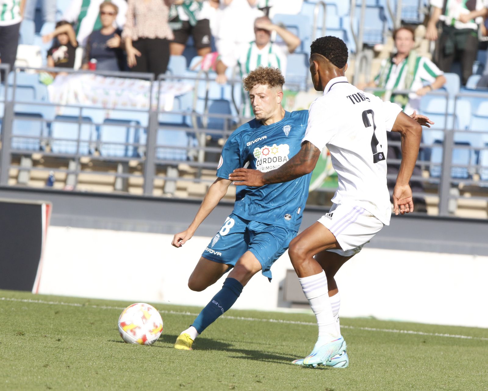 Las imágenes del partido entre el Real Madrid Castilla y el Córdoba CF
