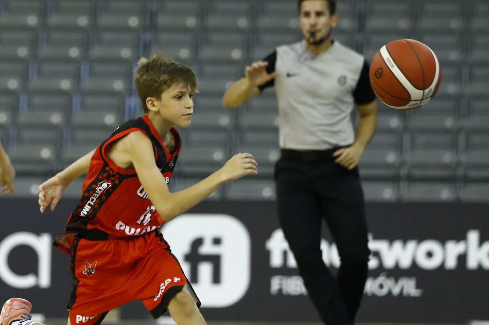 Encuéntrate en el partido de minibasket del Fundación CB Granada