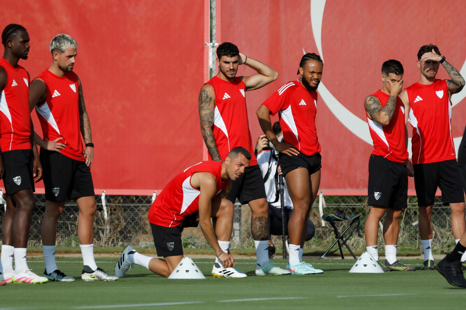Las fotos del primer entrenamiento del Sevilla FC de la temporada 2025/2026